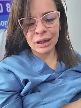 Stripchat Free Porn Cam of NATHALIA-28_