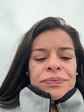 Stripchat Free Porn Cam of NATHALIA-28_