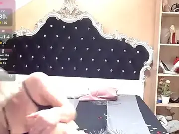 Stripchat Free Porn Cam of Diamond888
