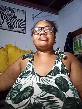 Stripchat Live Sex of YELLOW_BONE