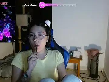 Stripchat Live Porn of TRIXIE_TANG28