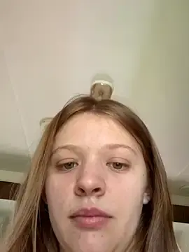 Stripchat Adult Webcam of curvycakecutie