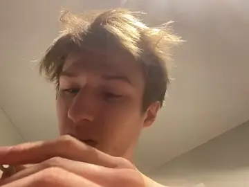 Stripchat Best Webcam of yourwhiteboy1