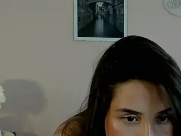 Stripchat Free Porn Cam of DelphineDowst