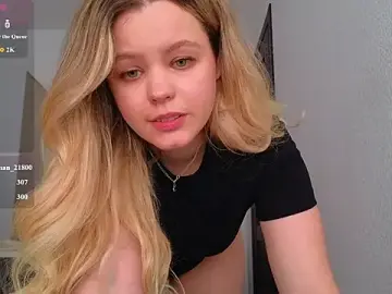 Stripchat Best live sex cam show of Milana15
