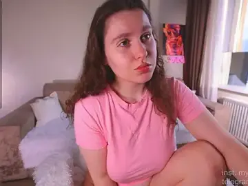 Stripchat Adult Webcams of My_Emmy