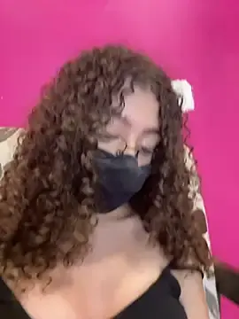 Stripchat Free Porn Cam of Ravennaaaaa