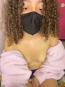 Stripchat Live Sex of Ravennaxzx