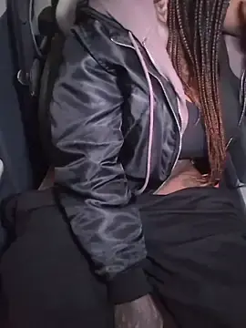 Stripchat Watch Live Sex Cams of DarkDea