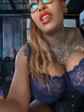 Stripchat Watch Live Sex Cams of DarkDea