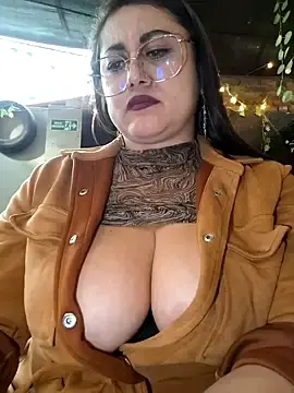 Stripchat Sex Cam of Oryk___