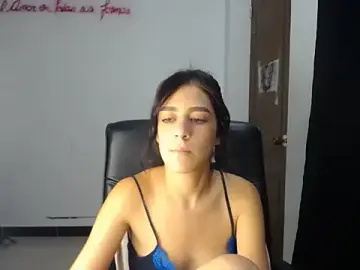 Stripchat Free Live Porn of luisandri_