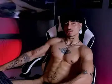 Stripchat Adult Webcams of Thomas_Fit1