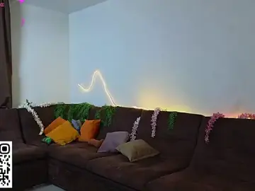 Stripchat Sex Cam of oliviabr0wn0