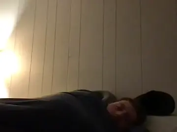 Stripchat Watch Live Sex Cams of 9VOLTT