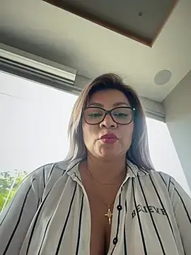 Stripchat Sex Cam of DIANITA_1988