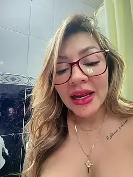 Stripchat Watch Live Sex Cams of DIANITA_1988