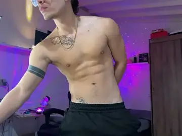 Stripchat Watch Live Sex Cams of Kisan_Smith