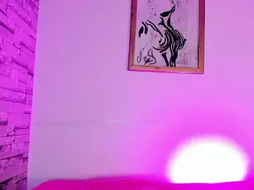 Stripchat Free Porn Cam of Serena_Fey