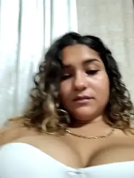 Stripchat Live Sex Cam of BrendaGirs