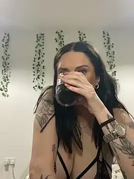 Stripchat Sex Cam of Grizzlybrizzles