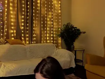 Stripchat Adult Webcam of RozanneJordan