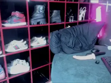 Stripchat Nude Webcam of Indianbrownie