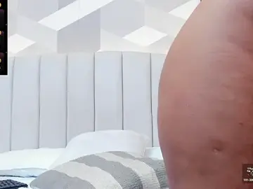 Stripchat Best live sex cam show of Mommy_Naughty