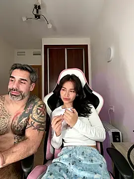 Stripchat Adult Video Chat of Adriennesexxx