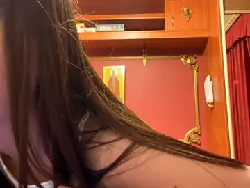 Stripchat Adult Video Chat of LauraMystiq