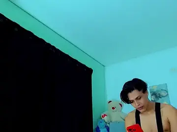 Stripchat Adult Webcam of Liamscott_