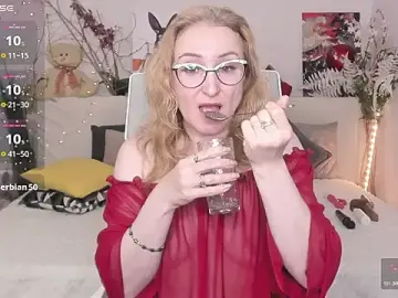 Stripchat Free Porn Cam of MadissonKiss