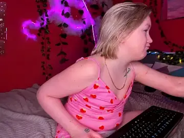 Stripchat Free Live Porn of Sara_Robinson