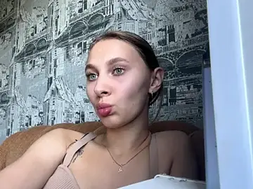 Stripchat Watch Live Sex Cams of AlidaReff