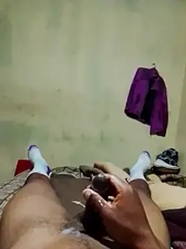 Stripchat Best Webcam of TheeGuy01