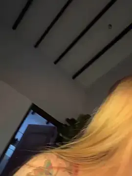 Stripchat Free Live Porn of curchez_