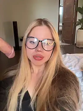 Stripchat Adult Webcam of curchez_
