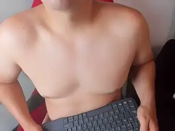 Stripchat Sex Cam of oliver_price1