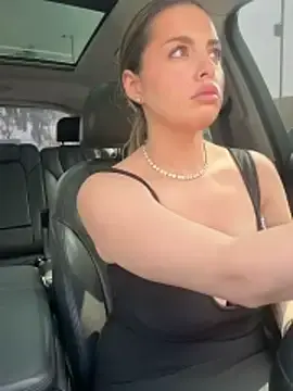 Stripchat Watch Live Sex Cams of Alirawrz