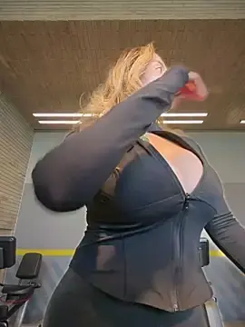 Stripchat Sex Chat of Alirawrz