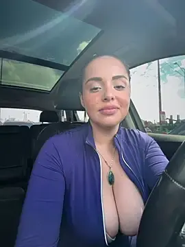 Stripchat Sex Cam of Alirawrz