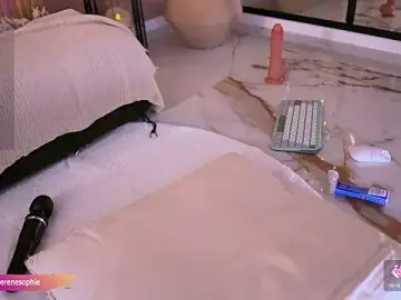 Stripchat Adult Webcam of Serene_Sophiex