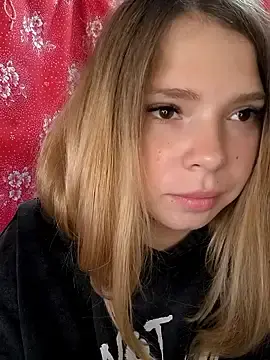 Stripchat Free Live Porn of Zuli_Kiska