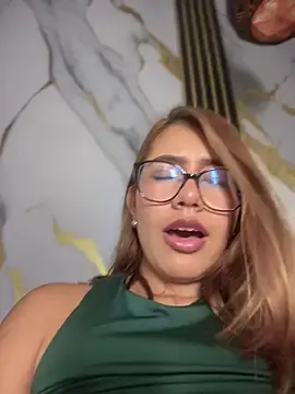 Stripchat Adult Video Chat of sara_calderon