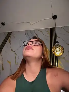 Stripchat Best live sex cam show of sara_calderon