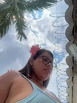 Stripchat Nude Webcam of sara_calderon