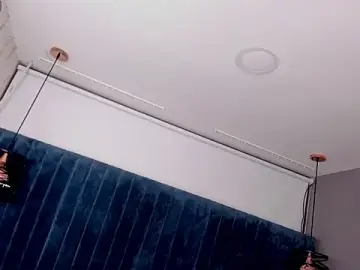 Stripchat Watch Live Sex Cams of tinaqueen_noa