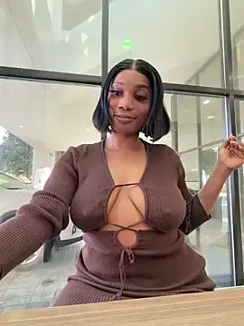 Stripchat Free Live Porn of ___Nessa