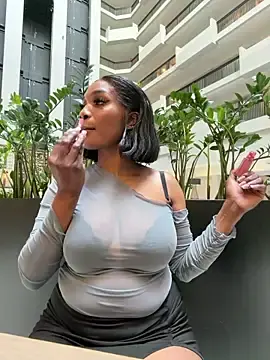 Stripchat Free Porn Cam of ___Nessa