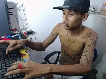 Stripchat Adult Webcams of master_tattoo